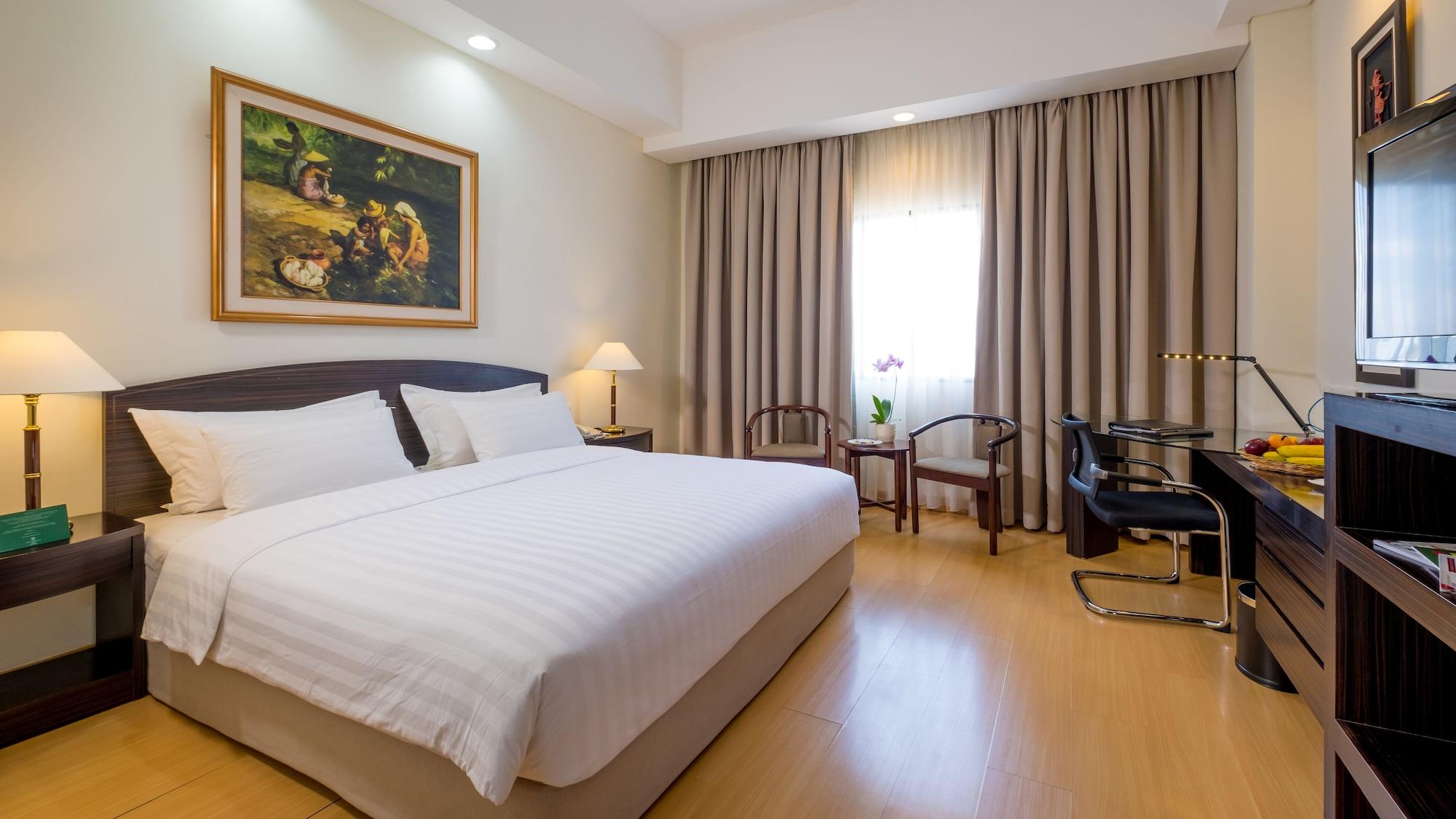 Sintesa Peninsula Hotel Palembang Exterior photo
